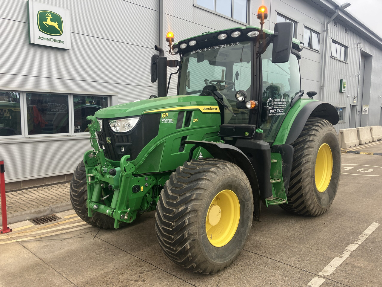 John Deere 6R 130 - Tracteur agricole: photos 1 John Deere 6R 130 - Tracteur agricole: photos 1