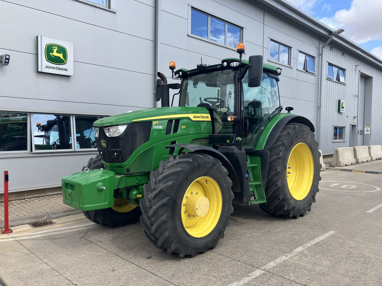 John Deere 6R 155 - Tracteur agricole: photos 1 John Deere 6R 155 - Tracteur agricole: photos 1