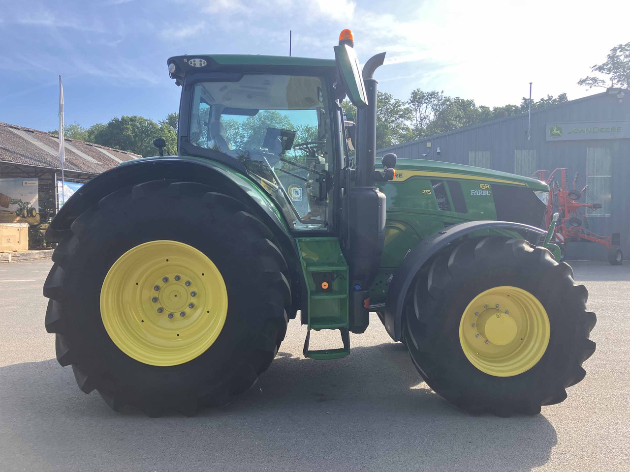 John Deere 6R 215 - Tracteur agricole: photos 5 John Deere 6R 215 - Tracteur agricole: photos 5