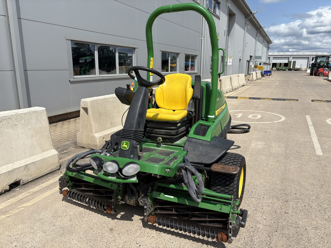 John Deere 7200A Triple Mower - Motofaucheuse: photos 3 John Deere 7200A Triple Mower - Motofaucheuse: photos 3