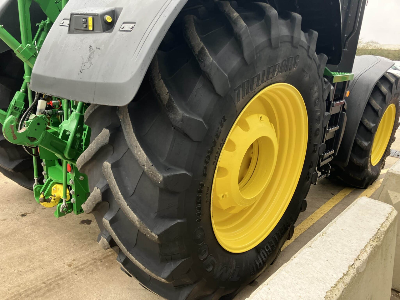 Tracteur agricole John Deere 7R 310: photos 17