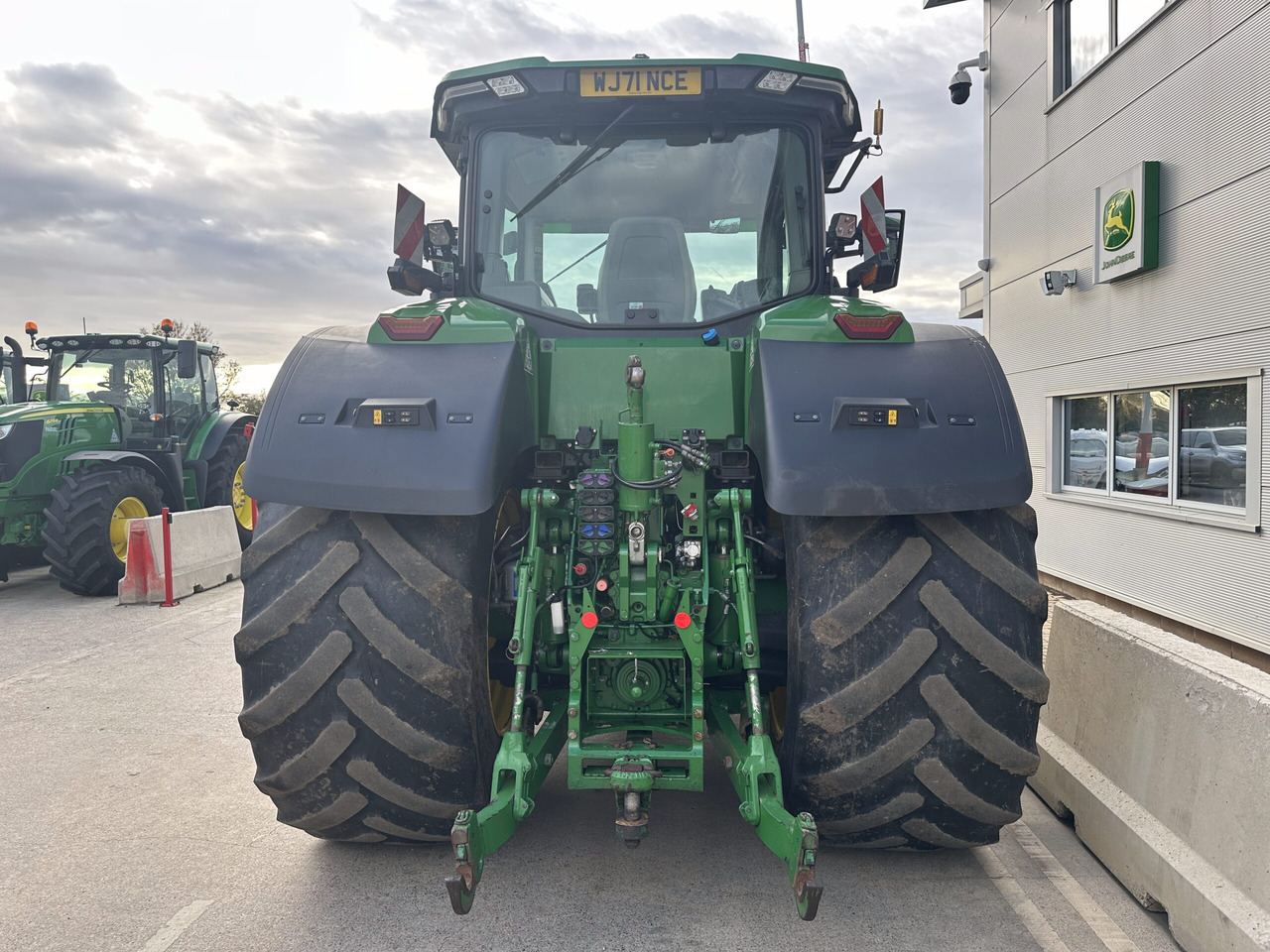 John Deere 8R 370 - Tracteur agricole: photos 5 John Deere 8R 370 - Tracteur agricole: photos 5