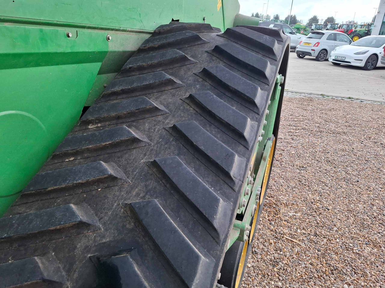John Deere T670i - Moissonneuse-batteuse: photos 5 John Deere T670i - Moissonneuse-batteuse: photos 5