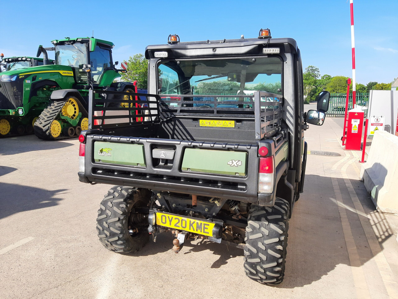 John Deere XUV865M - Quadricycle: photos 4 John Deere XUV865M - Quadricycle: photos 4