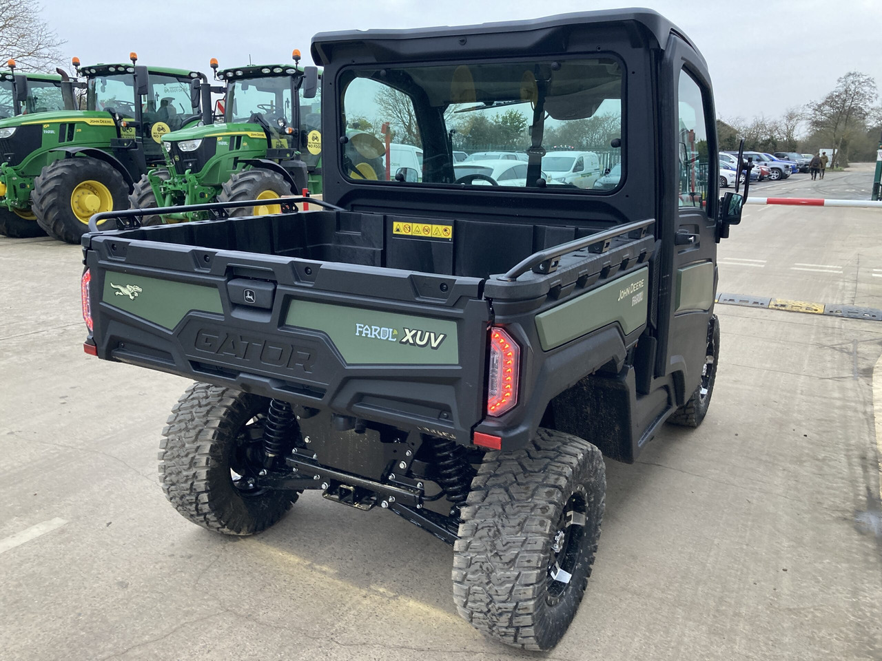 John Deere XUV875M Gator - Quadricycle: photos 5 John Deere XUV875M Gator - Quadricycle: photos 5