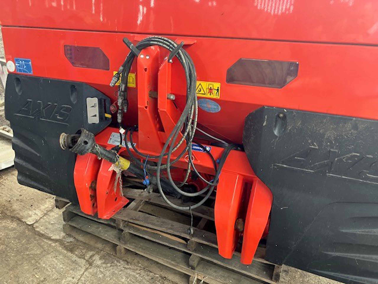Kuhn Axis 30.2D - Distributeur d'engrais: photos 5 Kuhn Axis 30.2D - Distributeur d'engrais: photos 5
