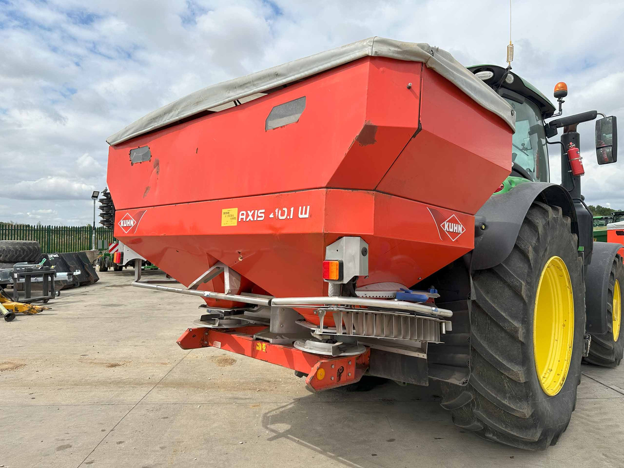 Kuhn Axis 40.1W - Distributeur d'engrais: photos 5 Kuhn Axis 40.1W - Distributeur d'engrais: photos 5