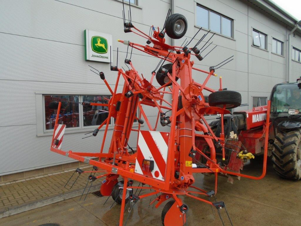 Kuhn GF 7802 - Faneuse: photos 1 Kuhn GF 7802 - Faneuse: photos 1