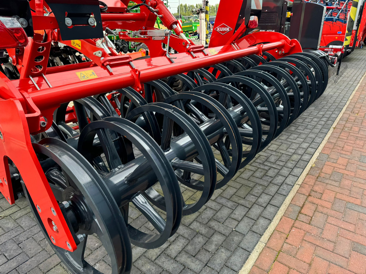 Kuhn Optimer L6000 - Outils du sol: photos 2 Kuhn Optimer L6000 - Outils du sol: photos 2