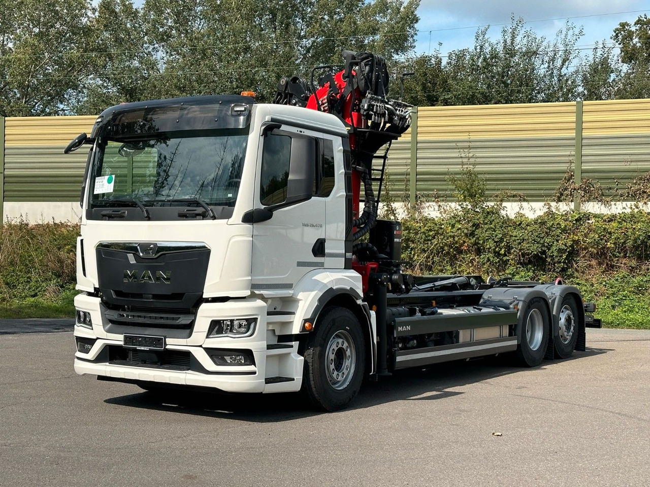 MAN TGS 26.470 6x2 Abrollkipper + Kran EPSILON - Camion ampliroll, Camion grue: photos 2 MAN TGS 26.470 6x2 Abrollkipper + Kran EPSILON - Camion ampliroll, Camion grue: photos 2