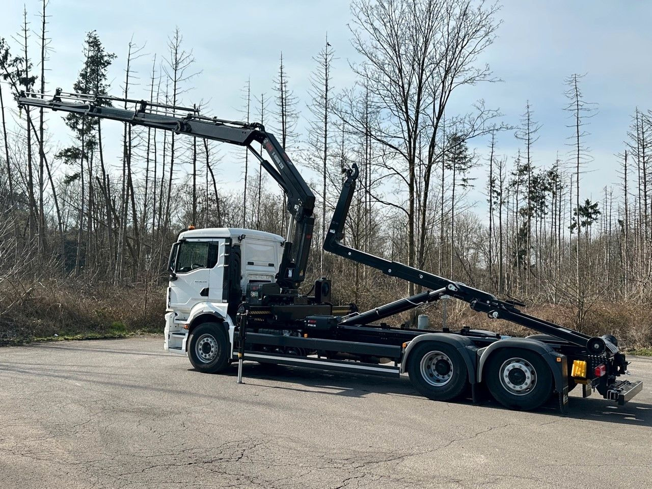 MAN TGS 26.470 6x2 Abrollkipper + Kran Hiab 228-4 - Camion ampliroll, Camion grue: photos 4 MAN TGS 26.470 6x2 Abrollkipper + Kran Hiab 228-4 - Camion ampliroll, Camion grue: photos 4