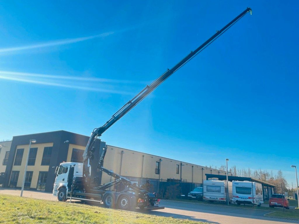 MAN TGS 26.470 6x2 Abrollkipper + Kran Hiab 228-6 - Camion ampliroll, Camion grue: photos 4 MAN TGS 26.470 6x2 Abrollkipper + Kran Hiab 228-6 - Camion ampliroll, Camion grue: photos 4