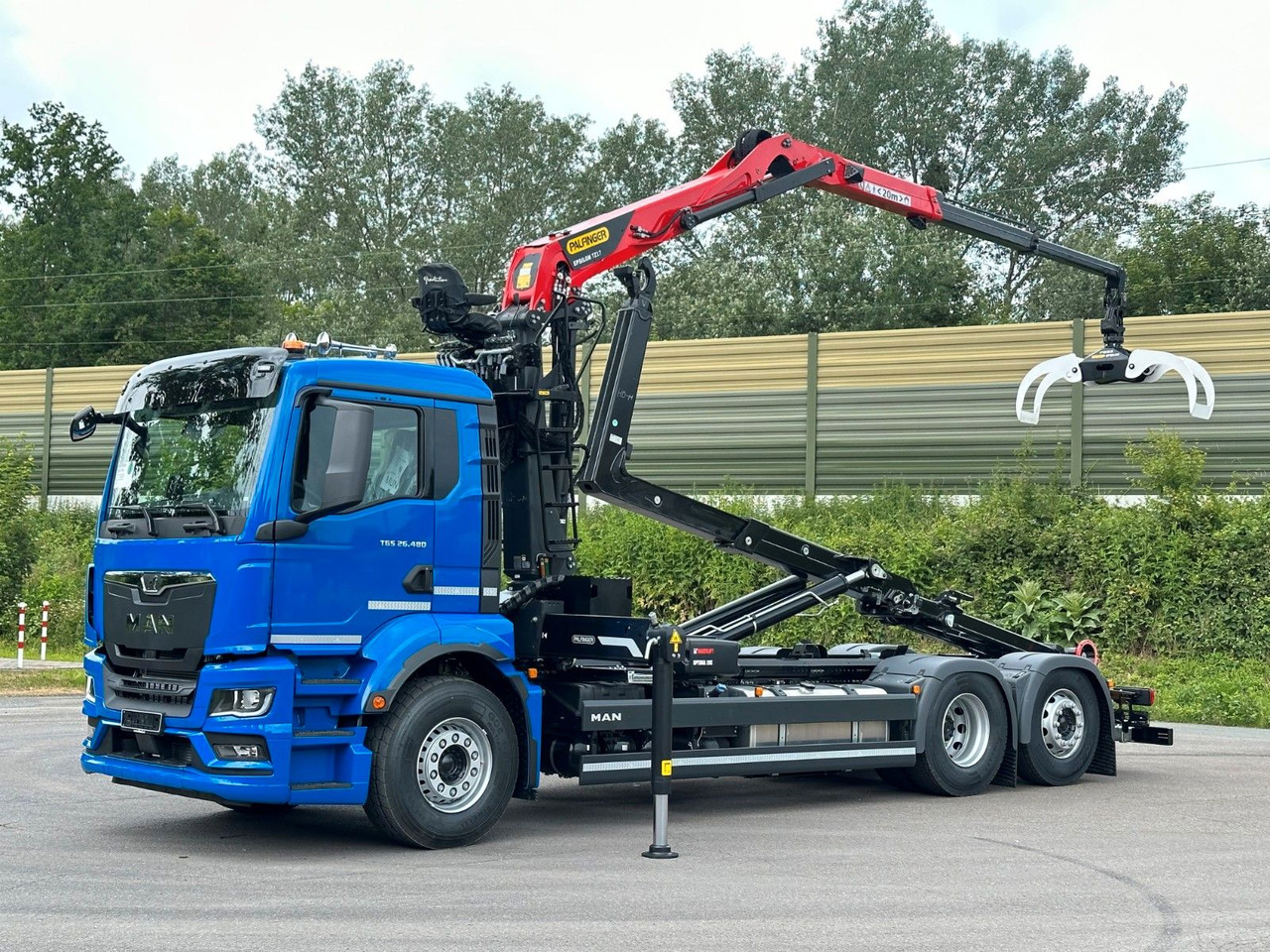 MAN TGS 26.480 6x2 Abrollkipper + Kran EPSILON - Camion ampliroll, Camion grue: photos 1 MAN TGS 26.480 6x2 Abrollkipper + Kran EPSILON - Camion ampliroll, Camion grue: photos 1
