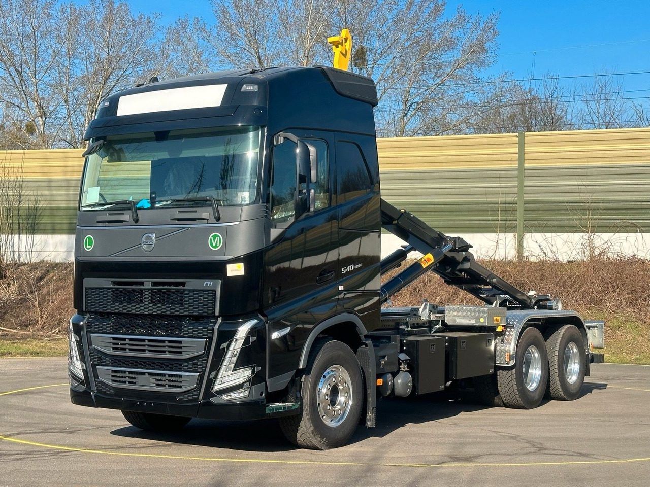 Volvo FH 540 6x4 Abrollkipper Hyva 20-60 - Camion ampliroll, Camion grue: photos 2 Volvo FH 540 6x4 Abrollkipper Hyva 20-60 - Camion ampliroll, Camion grue: photos 2
