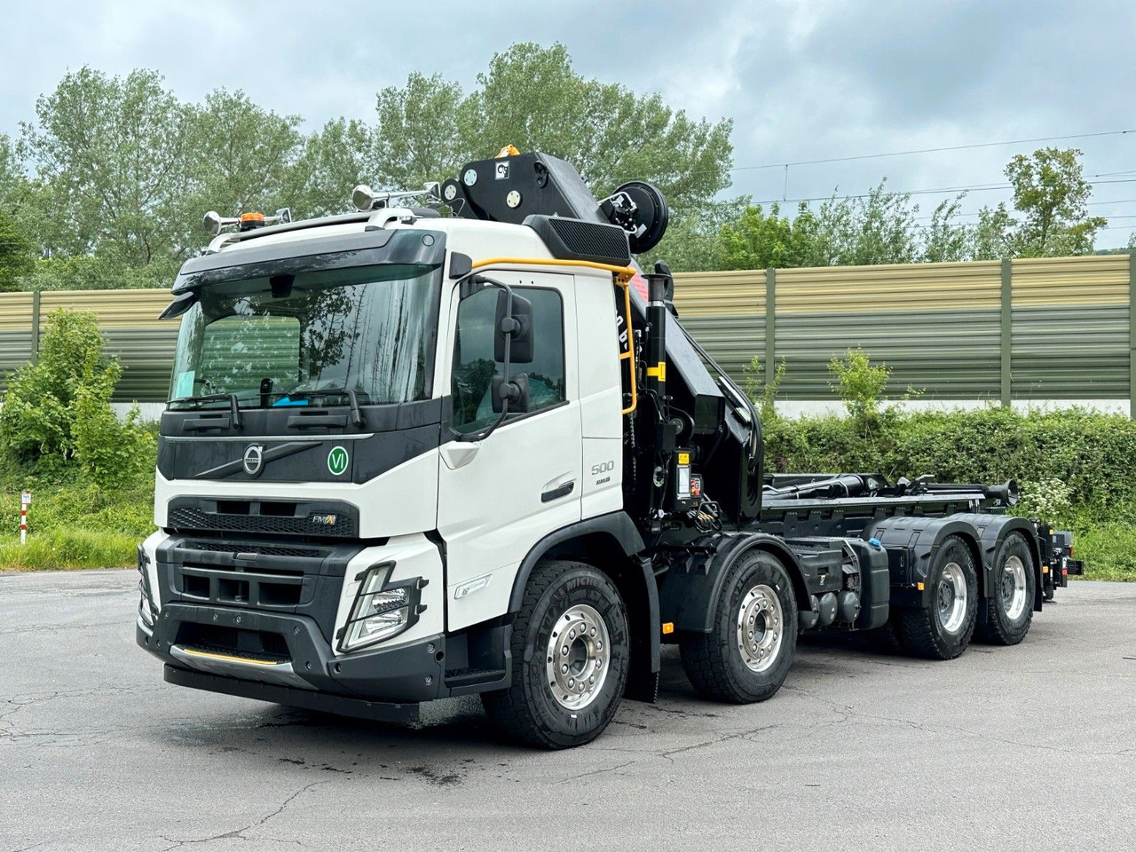 Volvo FMX 500 8x4 Abrollkipper + Kran Hiab 658-6 - Camion ampliroll, Camion grue: photos 2 Volvo FMX 500 8x4 Abrollkipper + Kran Hiab 658-6 - Camion ampliroll, Camion grue: photos 2