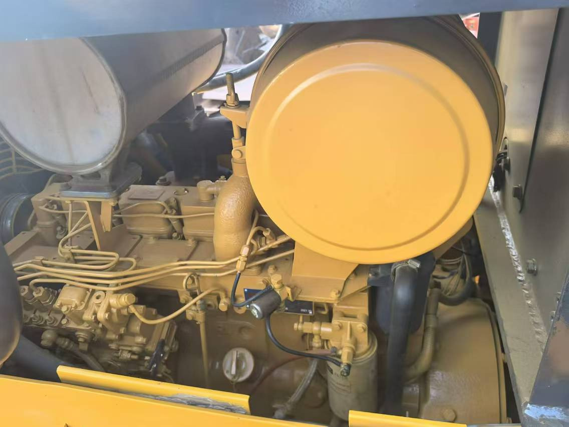 Bulldozer SHANTUI SD13: photos 5