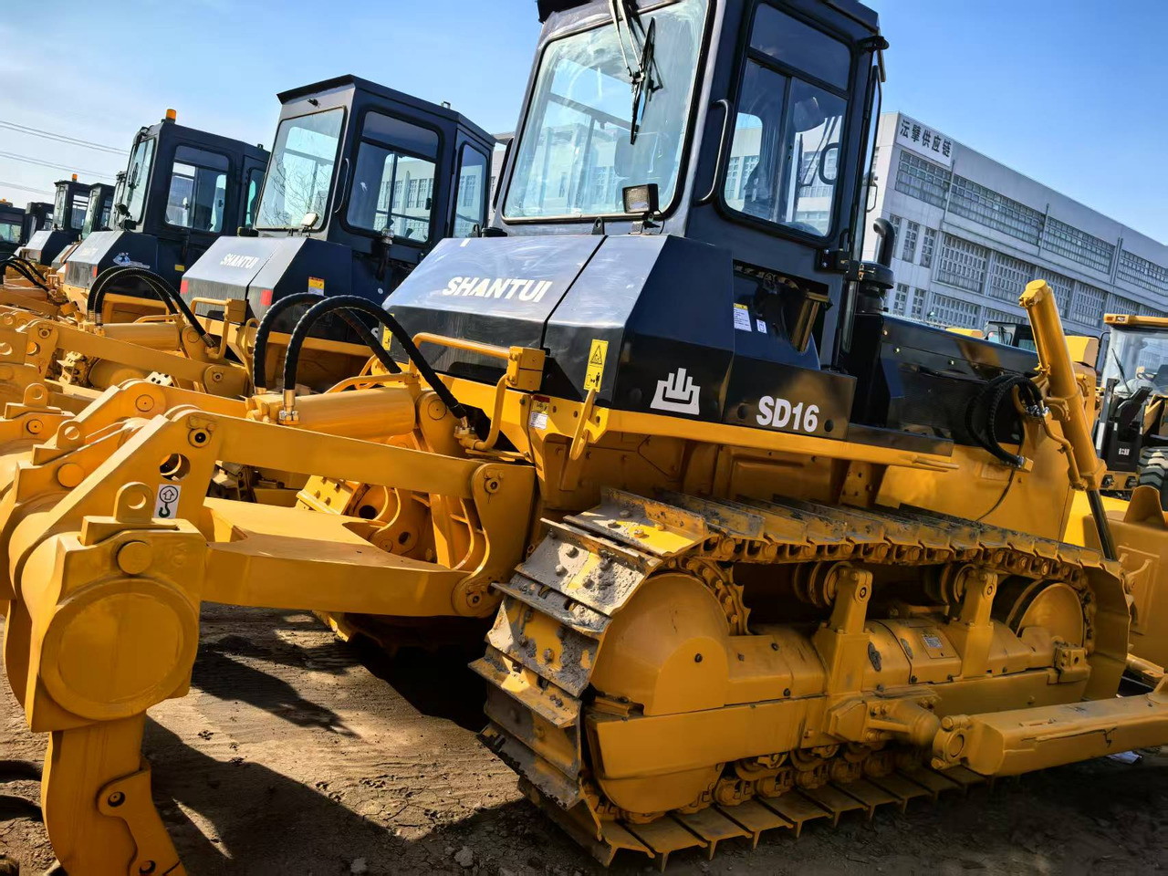 SHANTUI SD16 - Bulldozer: photos 2 SHANTUI SD16 - Bulldozer: photos 2