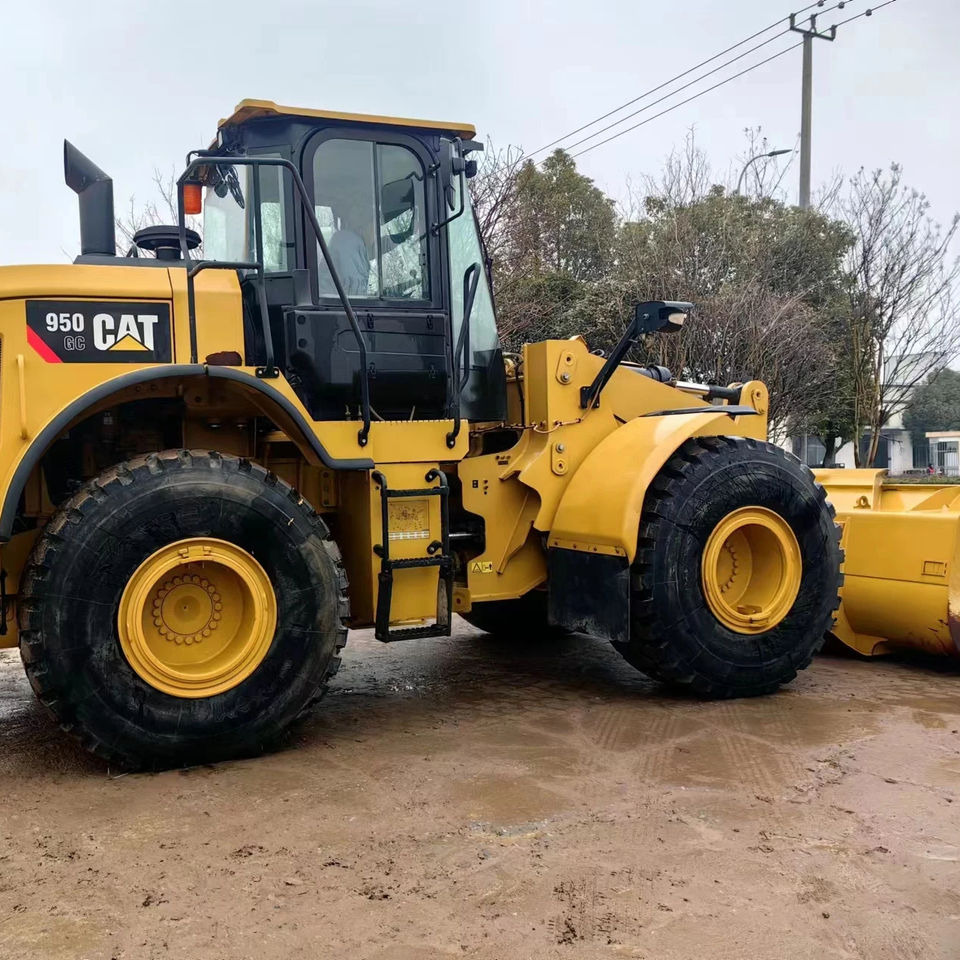 Second Hand Caterpillar CAT 950GC Wheel Loader Used CAT 950GC Wheel Loaders 950GC in Low Price for Hot Sale - Chargeuse sur pneus: photos 1 Second Hand Caterpillar CAT 950GC Wheel Loader Used CAT 950GC Wheel Loaders 950GC in Low Price for Hot Sale - Chargeuse sur pneus: photos 1