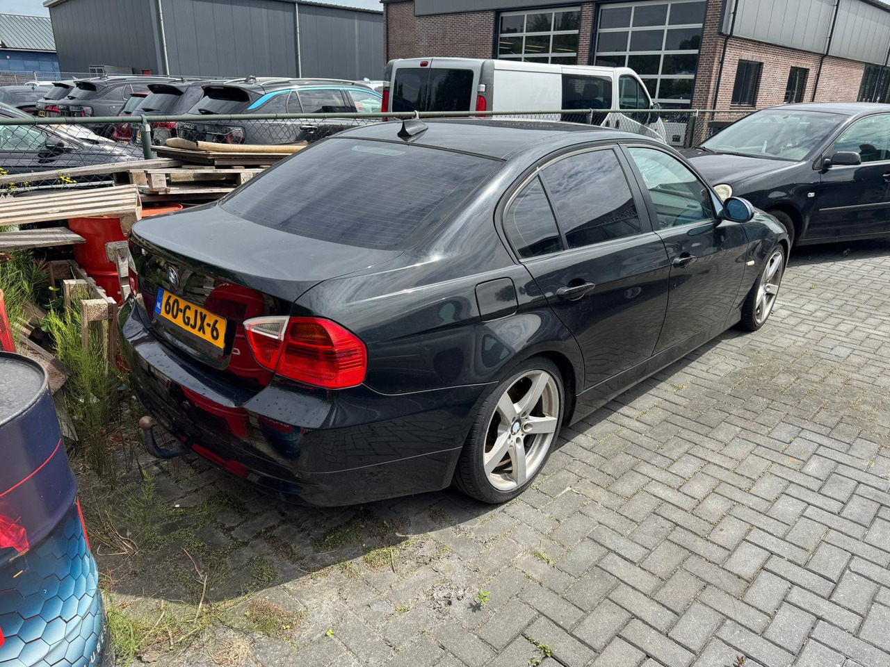BMW 3-serie 318i High Executive 2008 224.168 km 60-GJX-6 - Berline: photos 4 BMW 3-serie 318i High Executive 2008 224.168 km 60-GJX-6 - Berline: photos 4