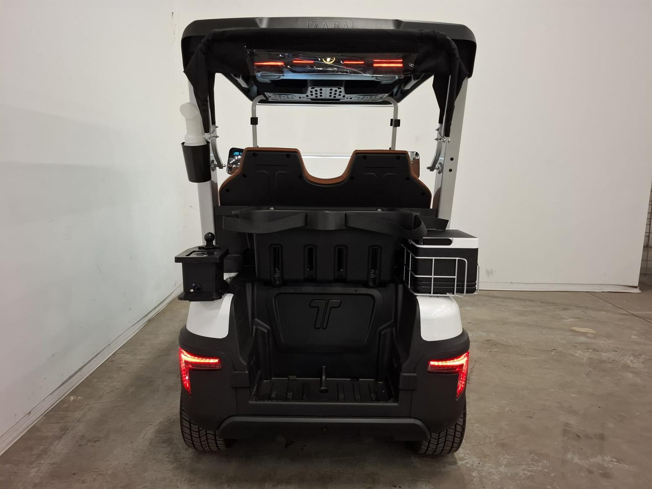 Bensel TARA Elektrische 2-zits Golfcar 2025 - Voiturette de golf: photos 2 Bensel TARA Elektrische 2-zits Golfcar 2025 - Voiturette de golf: photos 2