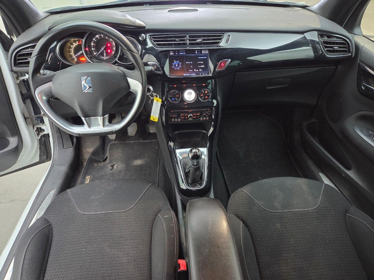 Citroen DS3 1.2 PureTech So Red | 2015 | 145.682 km | P756BH | NAP: Geen oordeel - Voiture: photos 5 Citroen DS3 1.2 PureTech So Red | 2015 | 145.682 km | P756BH | NAP: Geen oordeel - Voiture: photos 5
