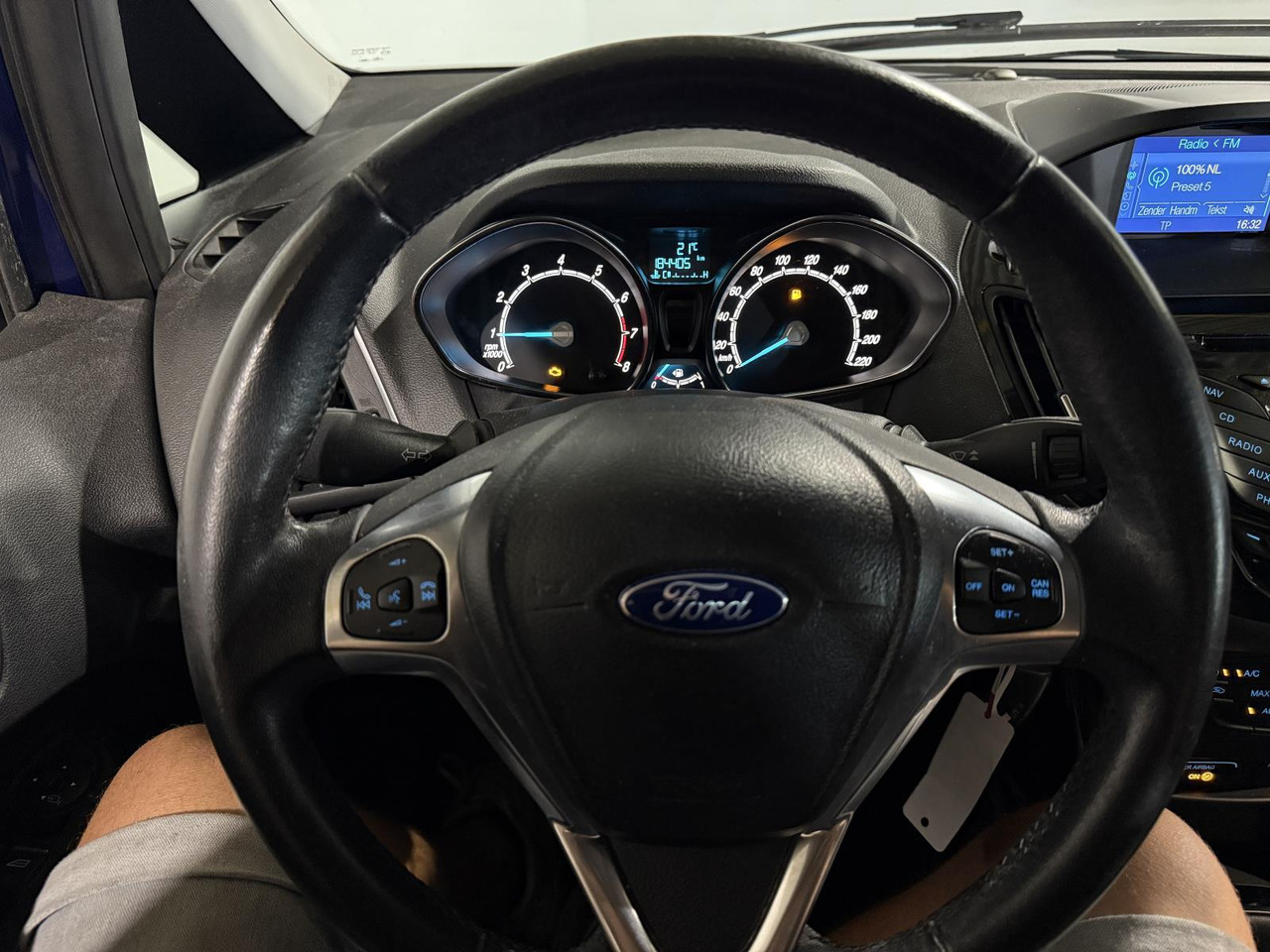 Ford B-Max 1.0 Ecoboost Titanium | 2016 | 184.407 km | JJ-717-K - Voiture: photos 5 Ford B-Max 1.0 Ecoboost Titanium | 2016 | 184.407 km | JJ-717-K - Voiture: photos 5