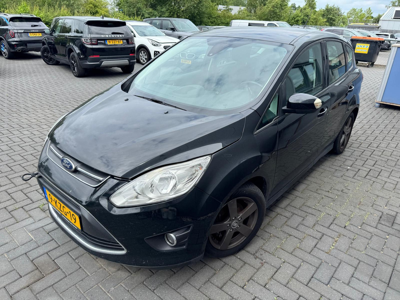 Ford C-max 1.0 Trend 2013 190.096 km 9-KZG-19 - Voiture: photos 1 Ford C-max 1.0 Trend 2013 190.096 km 9-KZG-19 - Voiture: photos 1