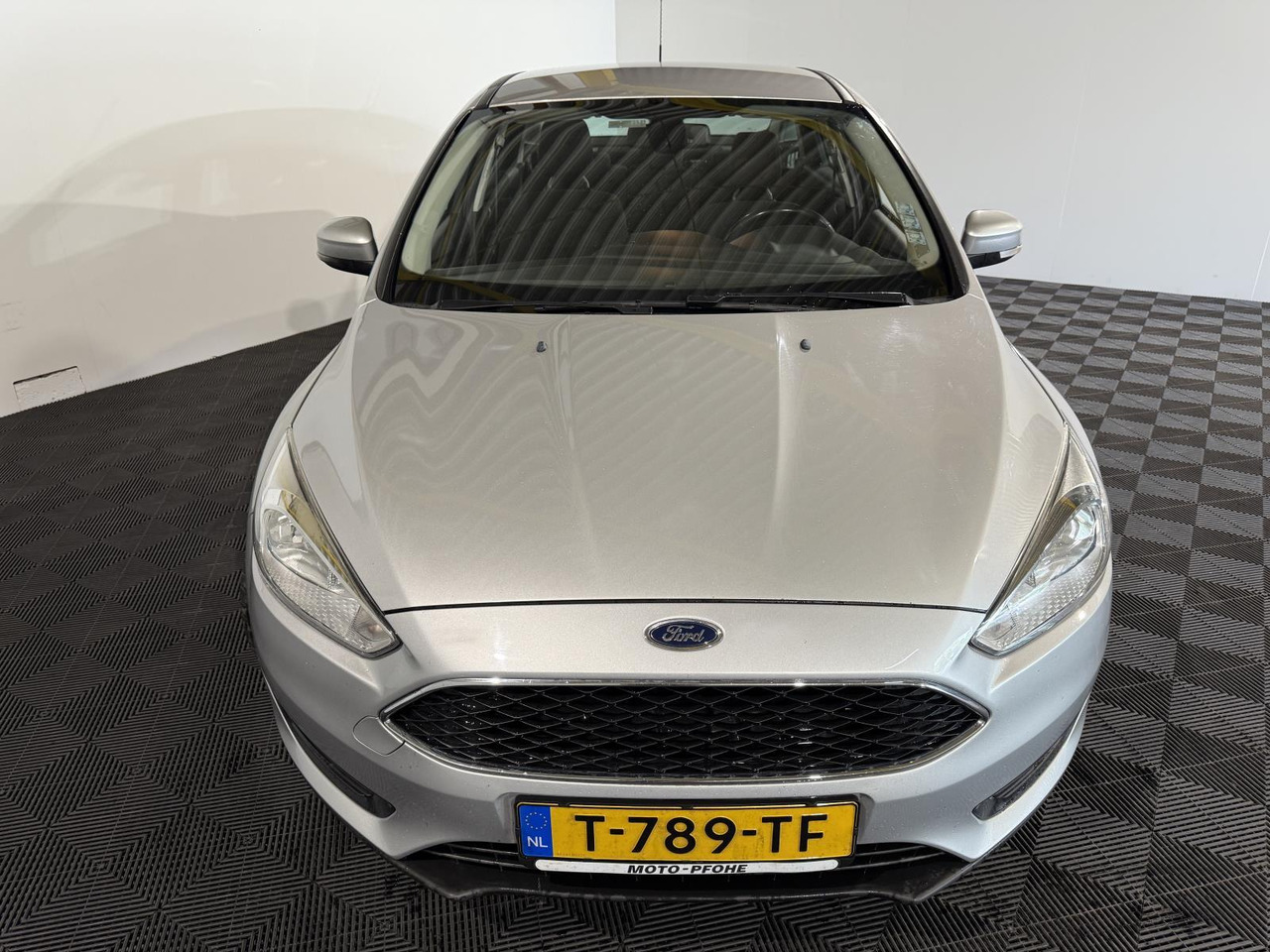 Ford Focus 1.0 Trend Edition 2015 206.005 km T-789-TF - Berline: photos 2 Ford Focus 1.0 Trend Edition 2015 206.005 km T-789-TF - Berline: photos 2