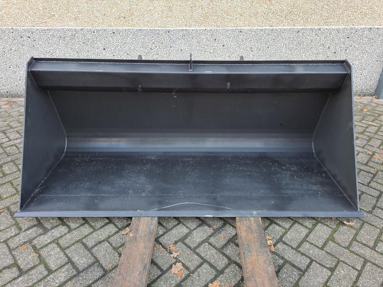 Grondbak t.b.v. Verreiker – Nieuw, Breedte 240 cm (2) - Godet pour chargeur: photos 2 Grondbak t.b.v. Verreiker – Nieuw, Breedte 240 cm (2) - Godet pour chargeur: photos 2