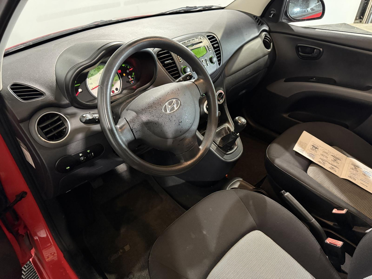 Hyundai | i10 | 1.1 Active | 2008 | 122.839 km | 22HBH5 | Logisch - Voiture à hayon: photos 5 Hyundai | i10 | 1.1 Active | 2008 | 122.839 km | 22HBH5 | Logisch - Voiture à hayon: photos 5