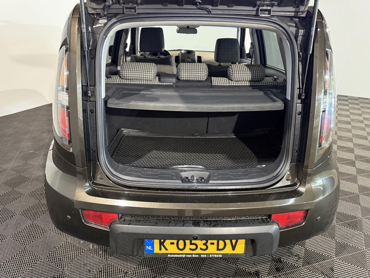 Kia Soul 1.6 X-Pect Cool | 2009 | 173.077 km | K-053-DV - Voiture: photos 5 Kia Soul 1.6 X-Pect Cool | 2009 | 173.077 km | K-053-DV - Voiture: photos 5