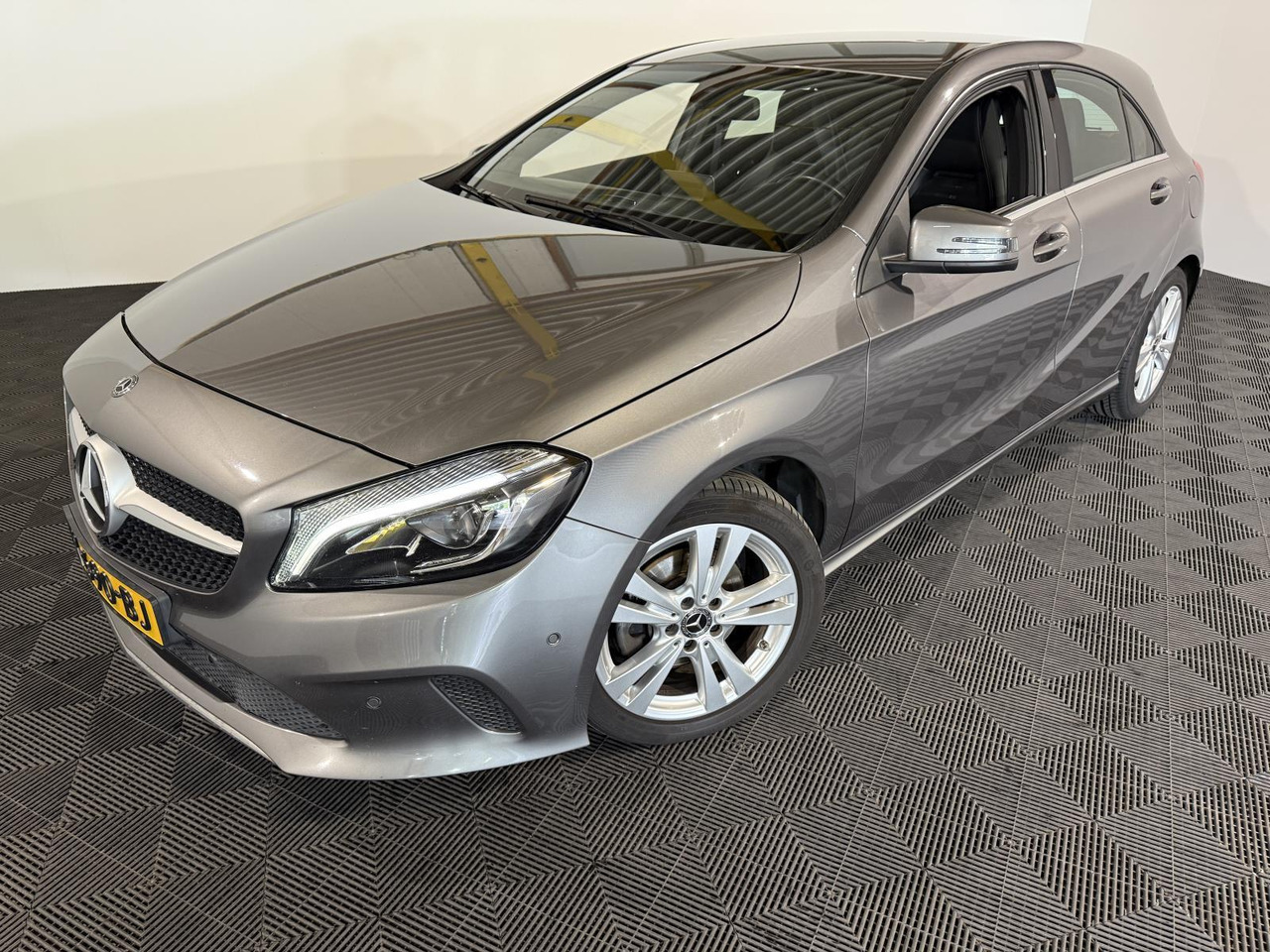 Mercedes-Benz A-klasse 200d Sport Edition | 2018 | 168.268 km | K-690-BJ - Voiture à hayon: photos 1 Mercedes-Benz A-klasse 200d Sport Edition | 2018 | 168.268 km | K-690-BJ - Voiture à hayon: photos 1