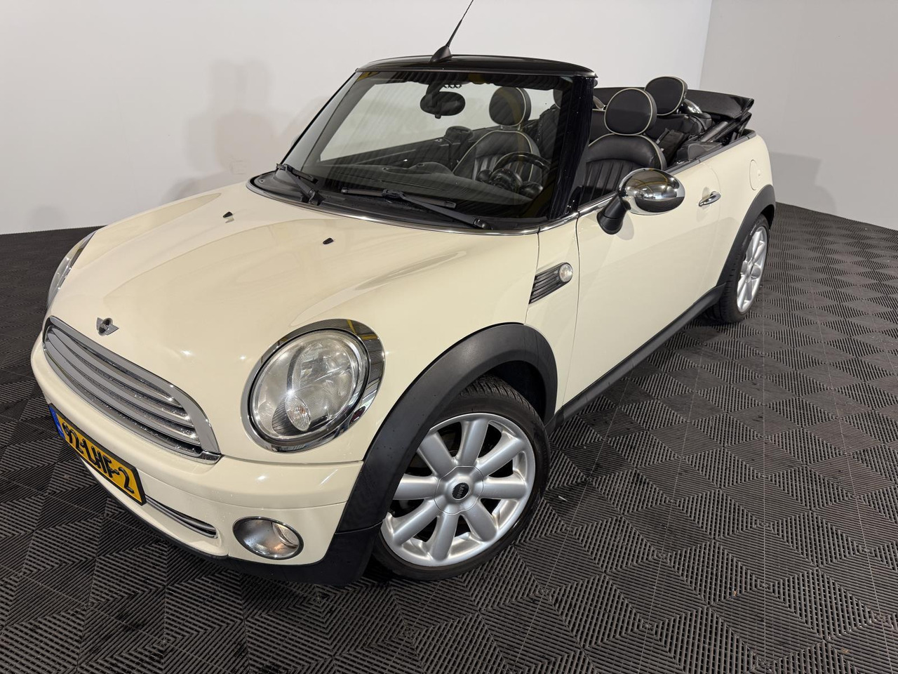 Voiture Mini | Mini Cabrio | 1.6 Cooper Chili | 2010 | 148.938 km | 92LHF2 | Logisch: photos 1