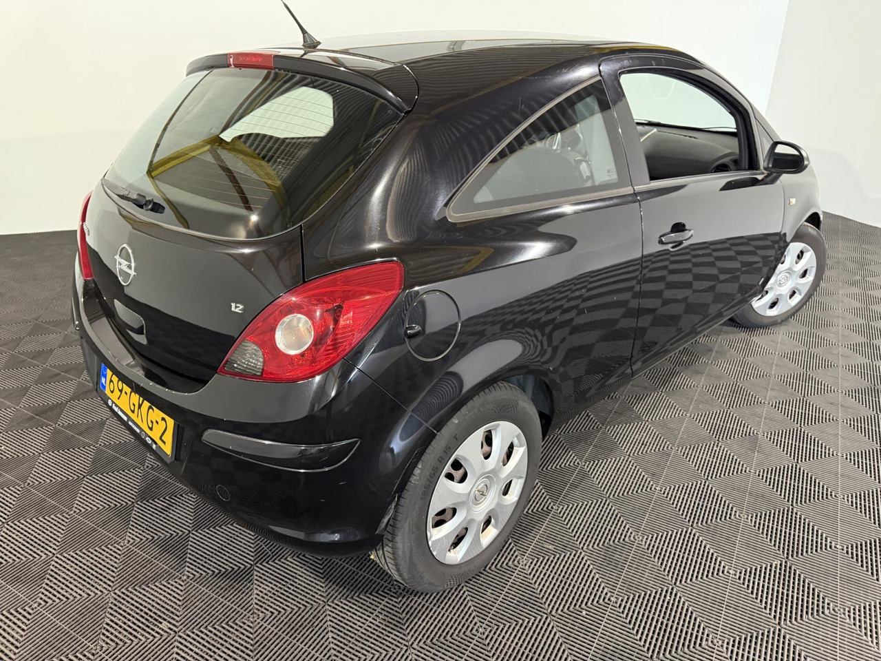 Opel Corsa 1.2-16V Enjoy | 2008 | 162.578 km | 69-GKG-2 - Voiture à hayon: photos 2 Opel Corsa 1.2-16V Enjoy | 2008 | 162.578 km | 69-GKG-2 - Voiture à hayon: photos 2