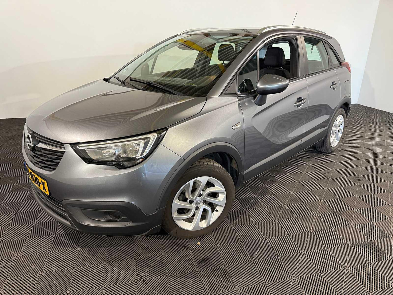 SUV Opel Crossland X 1.2 Innovation | 2017 | 152.826 km | PK-020-X: photos 1
