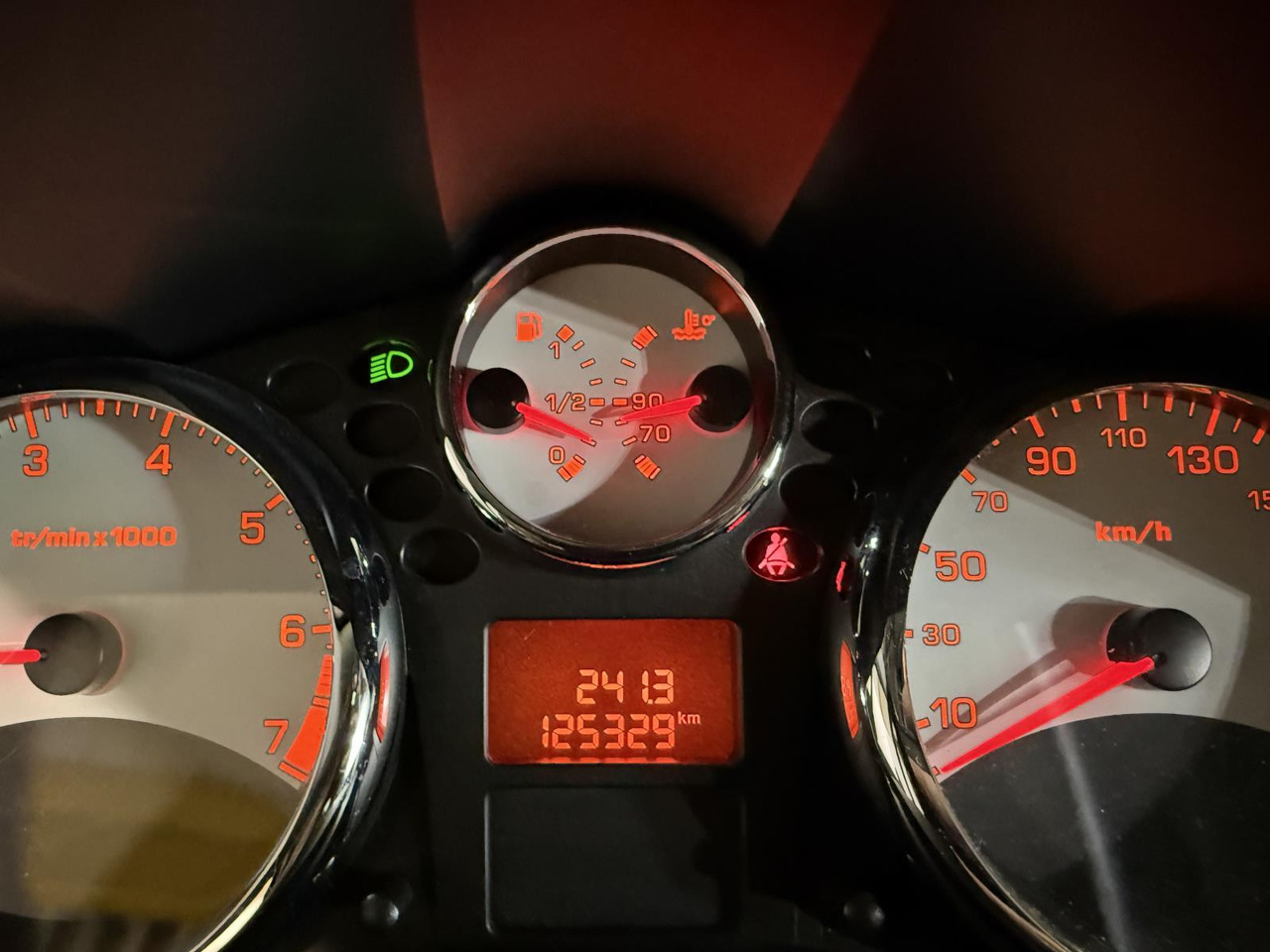 Peugeot | 207 SW | 1.6 VTi Sublime | 2009 | 125.329 km | NK430Z | Geen oordeel - Voiture: photos 5 Peugeot | 207 SW | 1.6 VTi Sublime | 2009 | 125.329 km | NK430Z | Geen oordeel - Voiture: photos 5