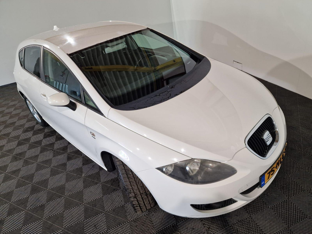 SEAT Leon 1.4 TSI Business Style 75-HLG-8 268.116 km - Voiture: photos 5 SEAT Leon 1.4 TSI Business Style 75-HLG-8 268.116 km - Voiture: photos 5