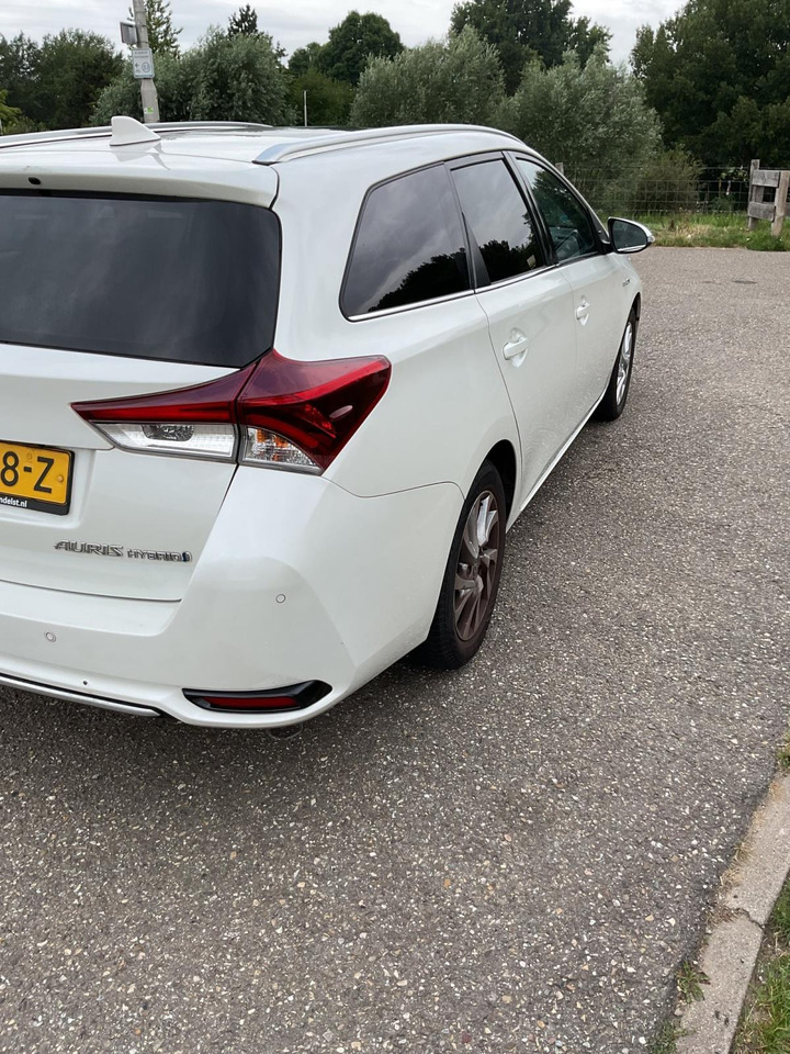 Toyota Auris Touring Sports | 1.8 Hybrid Lease pro | 2016 | 174.638 | KV-758-Z - Voiture: photos 5 Toyota Auris Touring Sports | 1.8 Hybrid Lease pro | 2016 | 174.638 | KV-758-Z - Voiture: photos 5
