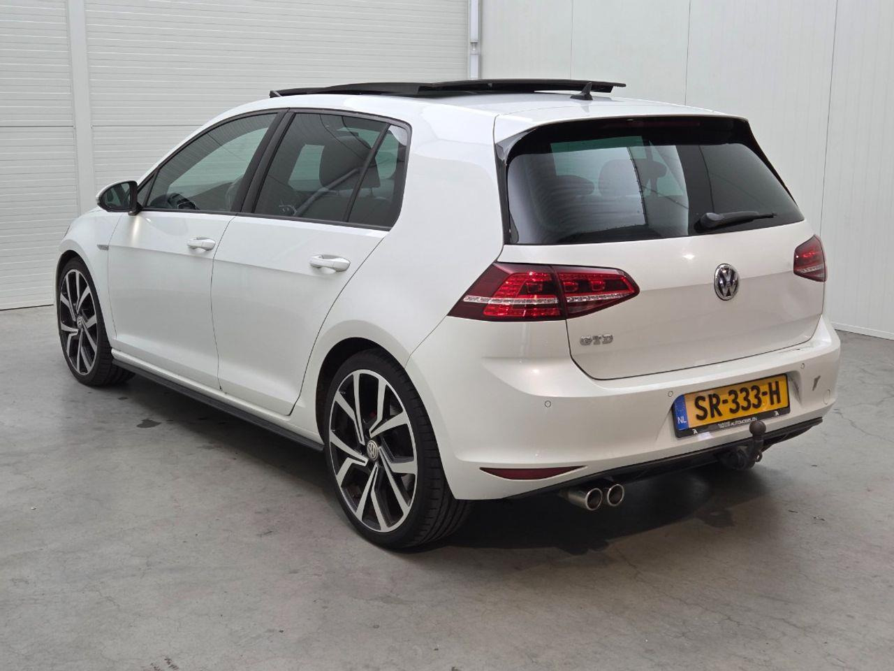 Volkswagen Golf 2.0 TDI GTD | 2014 | 242.052 km | SR333H | NAP: Geen oordeel - Voiture à hayon: photos 3 Volkswagen Golf 2.0 TDI GTD | 2014 | 242.052 km | SR333H | NAP: Geen oordeel - Voiture à hayon: photos 3