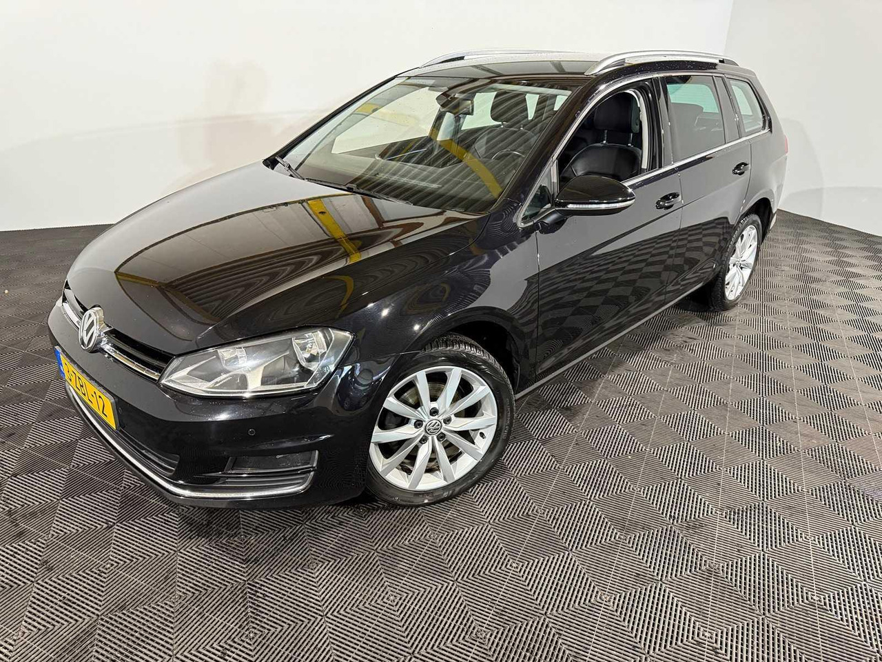 Volkswagen Golf Variant 1.4 TSI Business Edition 3-ZBL-12 202.678 km - Voiture: photos 1 Volkswagen Golf Variant 1.4 TSI Business Edition 3-ZBL-12 202.678 km - Voiture: photos 1
