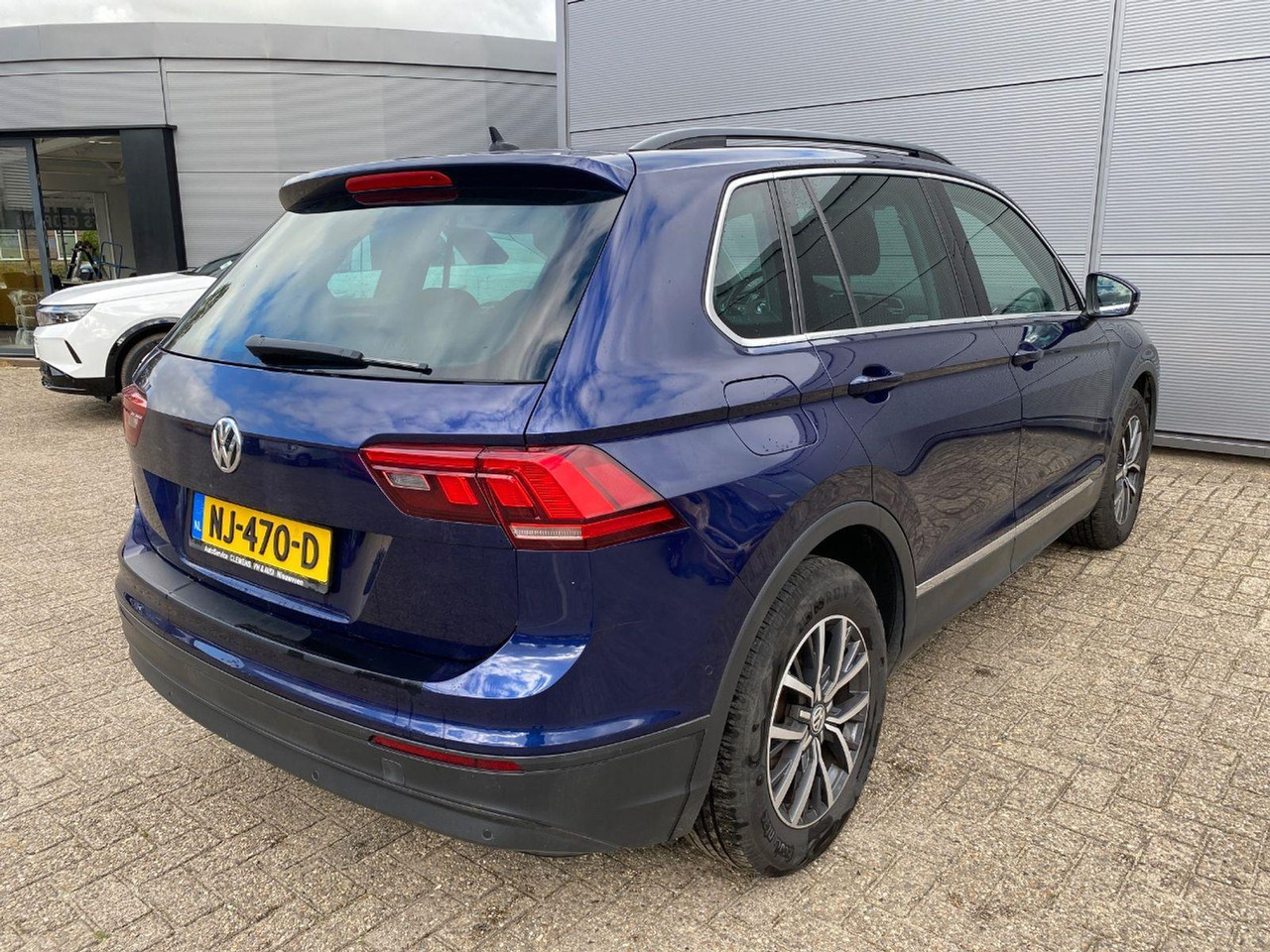 Volkswagen Tiguan 1.4 TSI Comfortline | 2017 | 178.830 km | NJ470D | NAP: Logisch - SUV: photos 4 Volkswagen Tiguan 1.4 TSI Comfortline | 2017 | 178.830 km | NJ470D | NAP: Logisch - SUV: photos 4