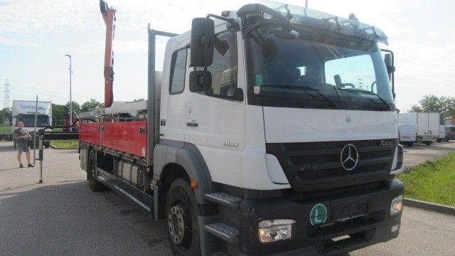 Mercedes-Benz Axor 1833 L Pr. Kran, PK 10.501, Klima - Camion plateau, Camion grue: photos 2 Mercedes-Benz Axor 1833 L Pr. Kran, PK 10.501, Klima - Camion plateau, Camion grue: photos 2