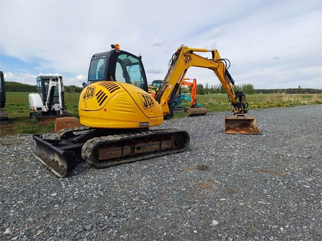 Mini pelle JCB 8080 pyörittäjällä: photos 7