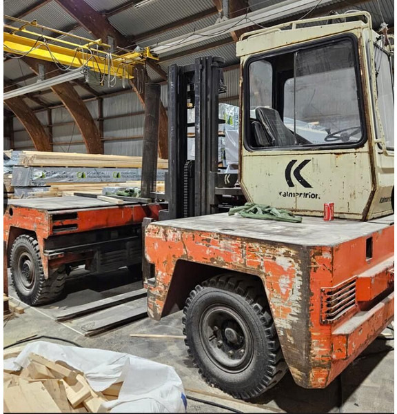 Kalmar DFQ 40 - Chariot latéral: photos 1 Kalmar DFQ 40 - Chariot latéral: photos 1