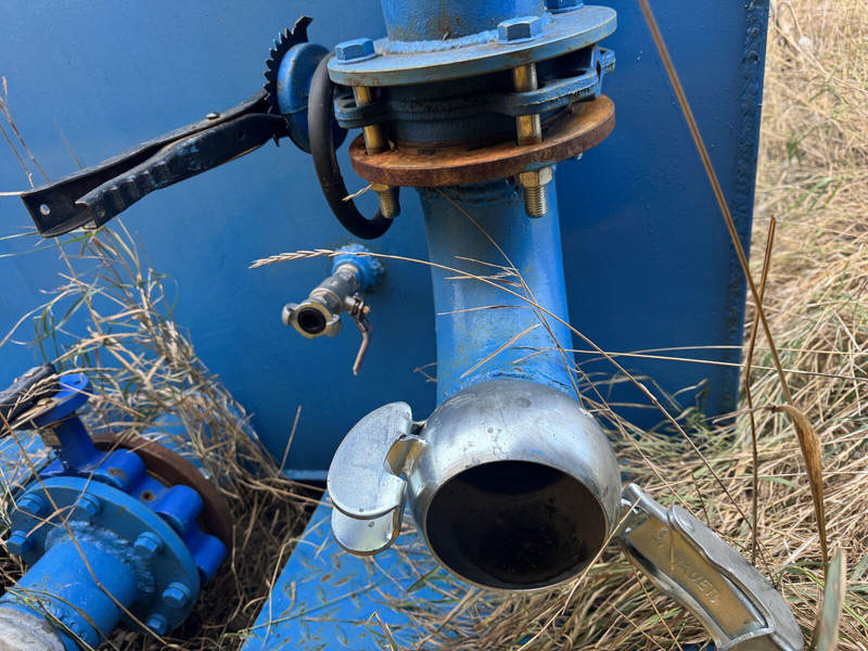 Polymertanks in several sizes 50 - 40 - 30m3 - Semi-remorque citerne: photos 4 Polymertanks in several sizes 50 - 40 - 30m3 - Semi-remorque citerne: photos 4