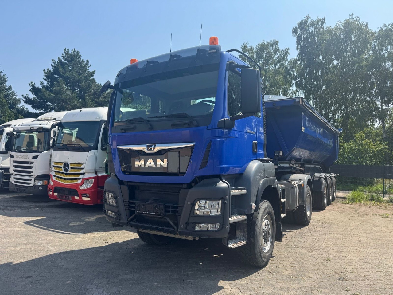 MAN 18.460 TGS/B-B/Kipp/4X4/klp.Zug/TOP-ZUSTAND - Camion benne: photos 1 MAN 18.460 TGS/B-B/Kipp/4X4/klp.Zug/TOP-ZUSTAND - Camion benne: photos 1