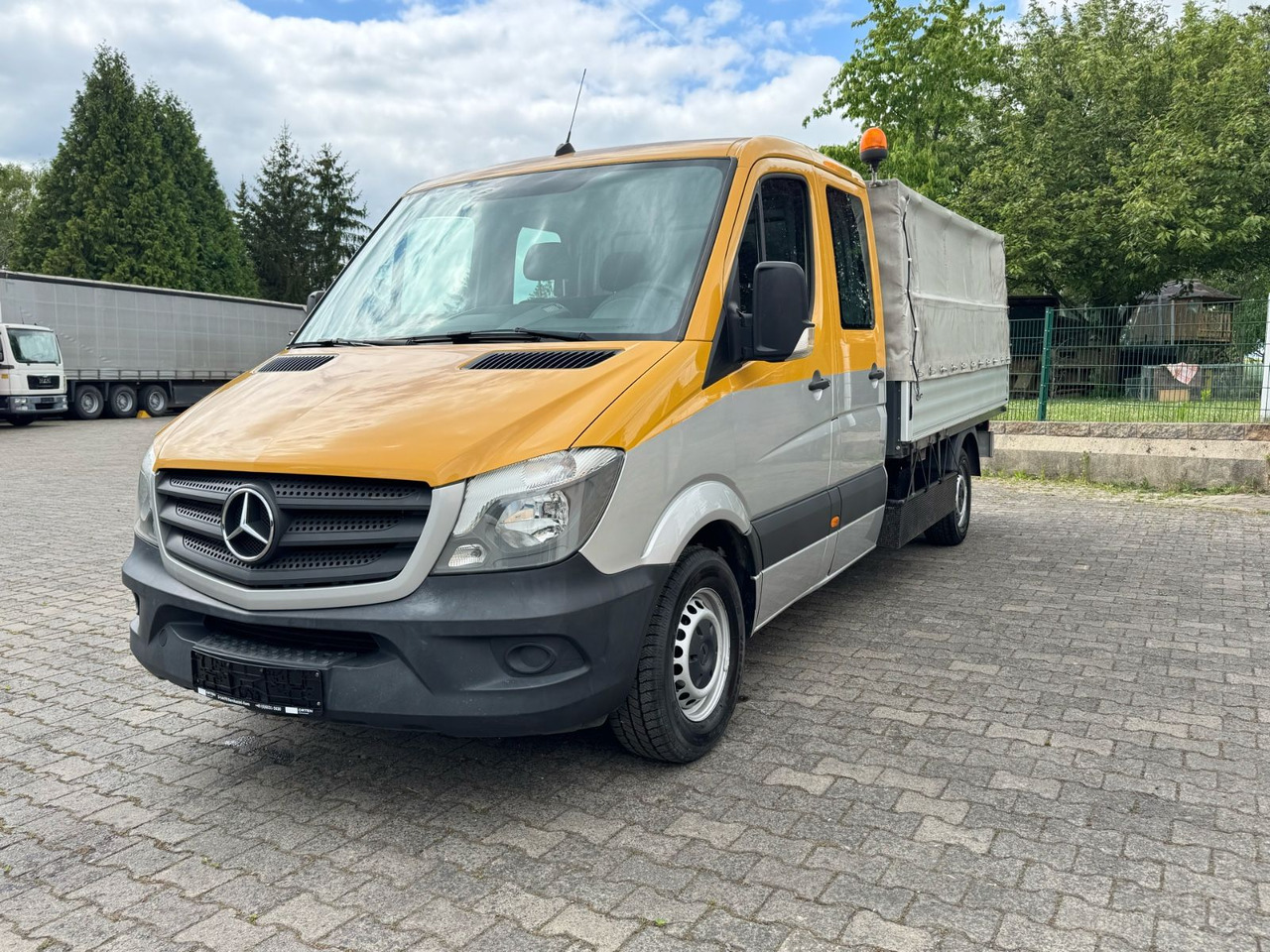 Mercedes-Benz 316 CDI/DK/Ahk/Top-Zustand/Tüv-Neu! - Utilitaire rideaux coulissants (PLSC), Utilitaire double cabine: photos 2 Mercedes-Benz 316 CDI/DK/Ahk/Top-Zustand/Tüv-Neu! - Utilitaire rideaux coulissants (PLSC), Utilitaire double cabine: photos 2