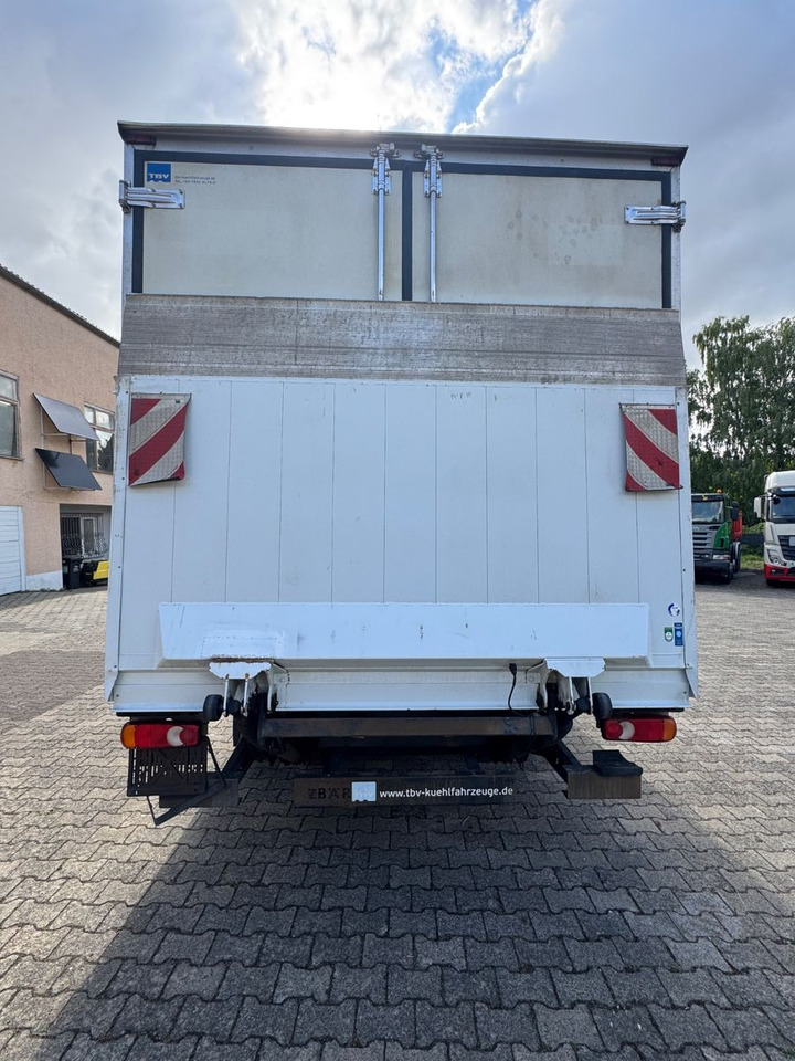 Renault MIDLUM 180/Thermo-King V-500/LBW - Utilitaire frigorifique: photos 4 Renault MIDLUM 180/Thermo-King V-500/LBW - Utilitaire frigorifique: photos 4