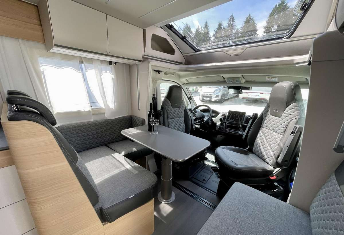 ADRIA Matrix Axess 650 SL - Camping-car profilé: photos 5 ADRIA Matrix Axess 650 SL - Camping-car profilé: photos 5