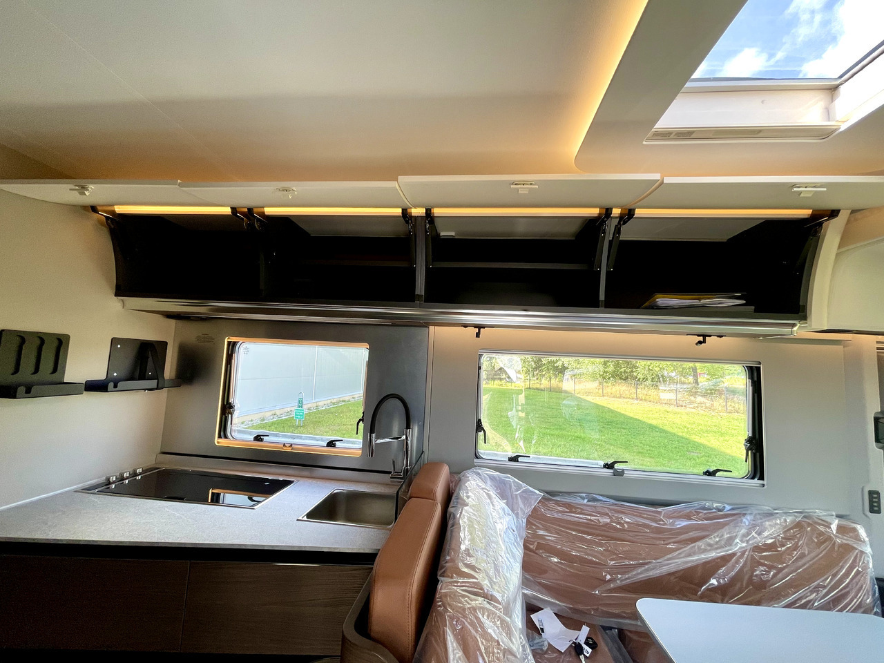 Adria Super Sonic 890 LC - Camping-car intégral: photos 3 Adria Super Sonic 890 LC - Camping-car intégral: photos 3